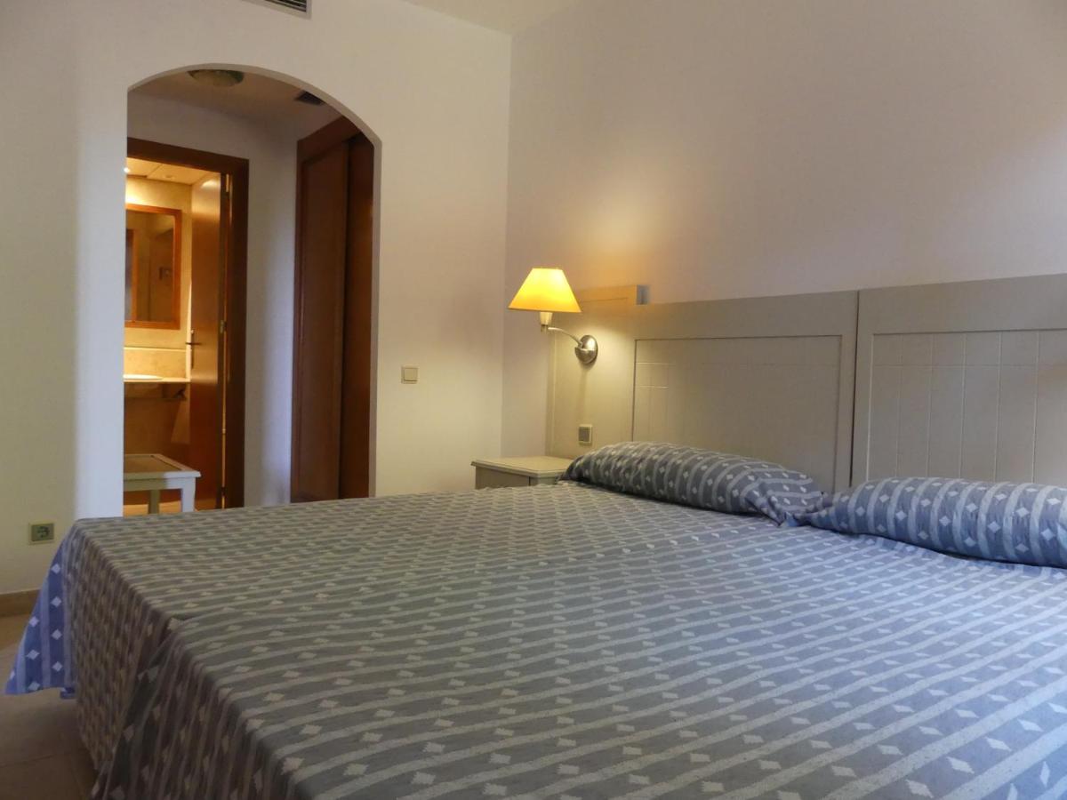 Apartamento Dos Dormitorios Bajo, Vistas Piscina Isla Canela Esterno foto