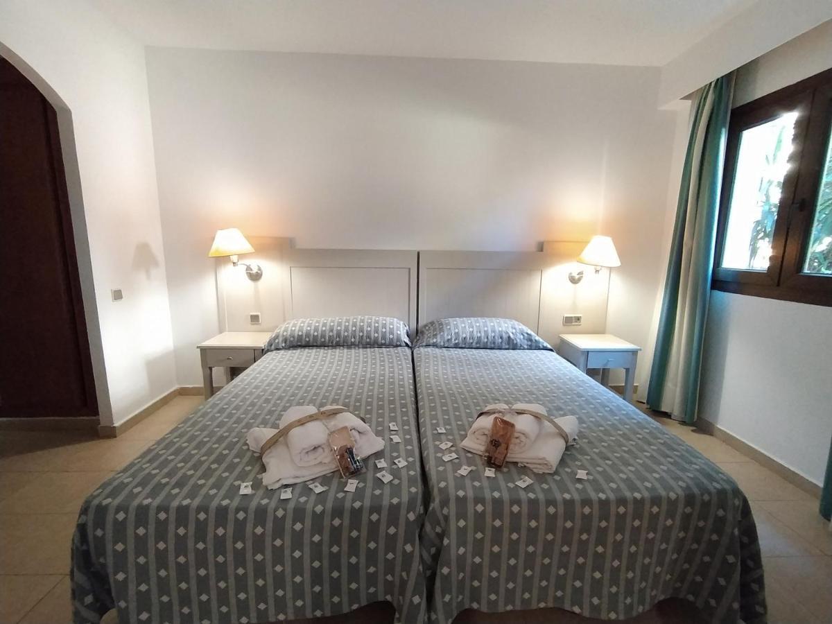 Apartamento Dos Dormitorios Bajo, Vistas Piscina Isla Canela Esterno foto