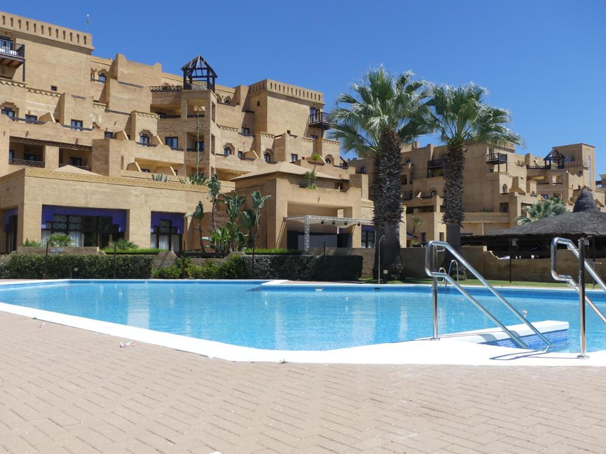 Apartamento Dos Dormitorios Bajo, Vistas Piscina Isla Canela Esterno foto